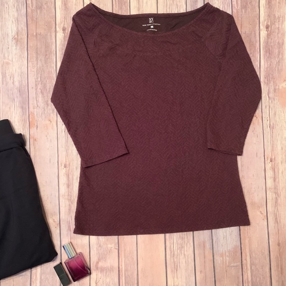 New York & Company Tops - NY & Co 3/4 Sleeve Embossed Top